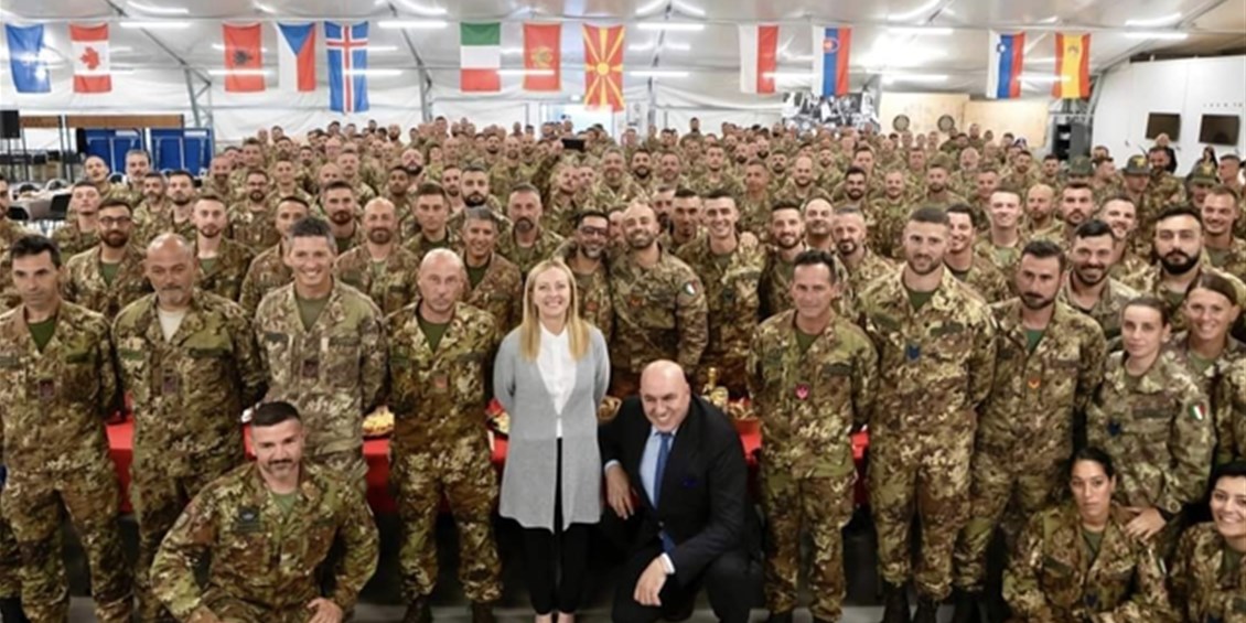 L'Italia non ha un esercito per difenderci da un'aggressione esterna e partecipiamo alle guerre in Ucraina e nel Mar Rosso
