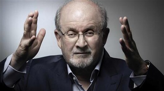 Il terrorista islamico che ha voluto uccidere Rushdie l'ha fatto ottemperando a ciò che Allah prescrive nel Corano e a ciò che ha detto e ha fatto Maometto. Dobbiamo mettere fuori legge l'islam dentro casa nostra
