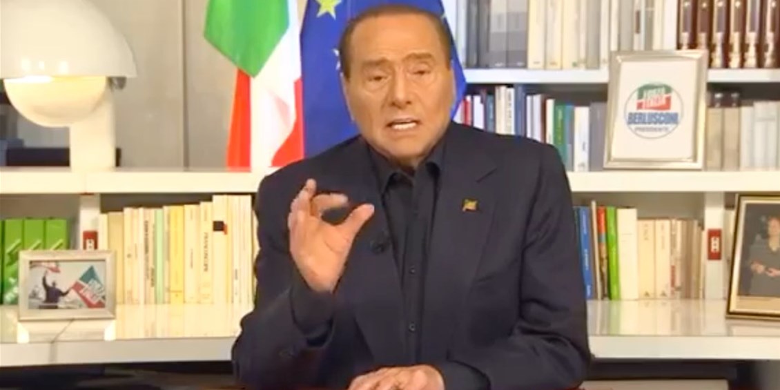 Berlusconi condanna il sovranismo come il male assoluto. Chiunque voglia governare l'Italia deve sottomettersi all'ideologia globalista e perseguire il Nuovo Ordine Mondiale