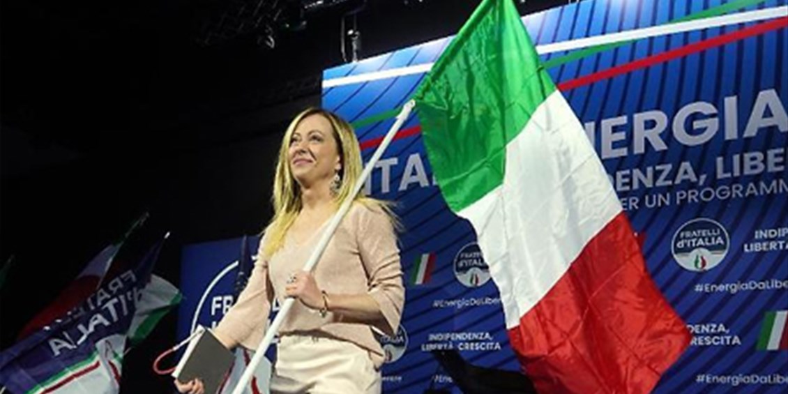 Il “Governo dei Patrioti” inserisca in Costituzione che «L’italiano è la lingua ufficiale dell’Italia». In Parlamento sono tutti d’accordo anche se finora non è stato fatto