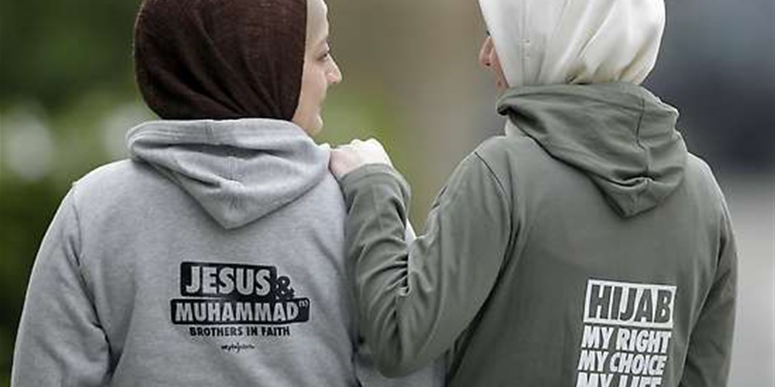 L'Europa che permette agli islamici di aggredire le nostre donne è già “Eurabia”: ribelliamoci