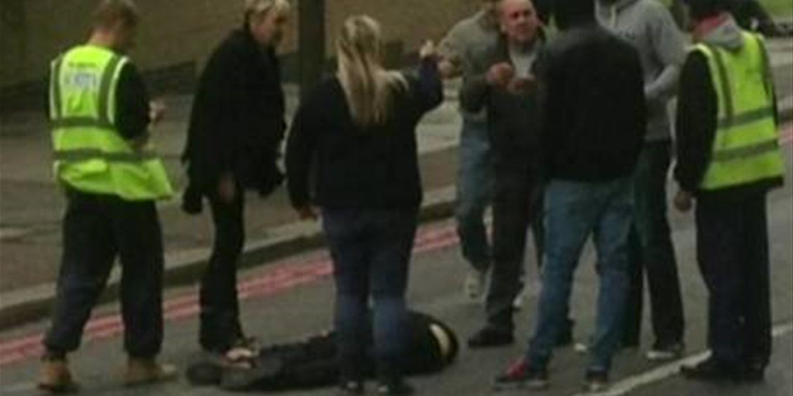 Soldato ucciso con machete a Londra