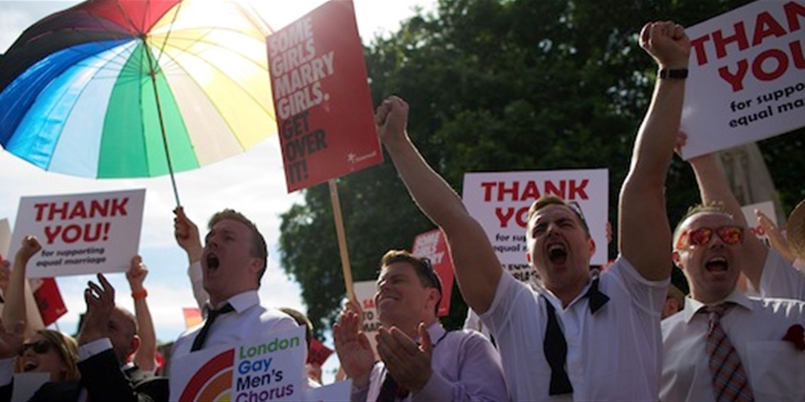 I matrimoni gay sono diventati legali in Inghilterra e Galles